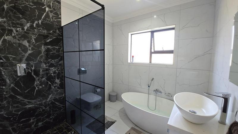 4 Bedroom Property for Sale in Leloko Lifestyle Estate North West